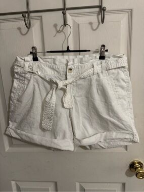 Sonoma Women's White Belted Linen/Cotton Shorts